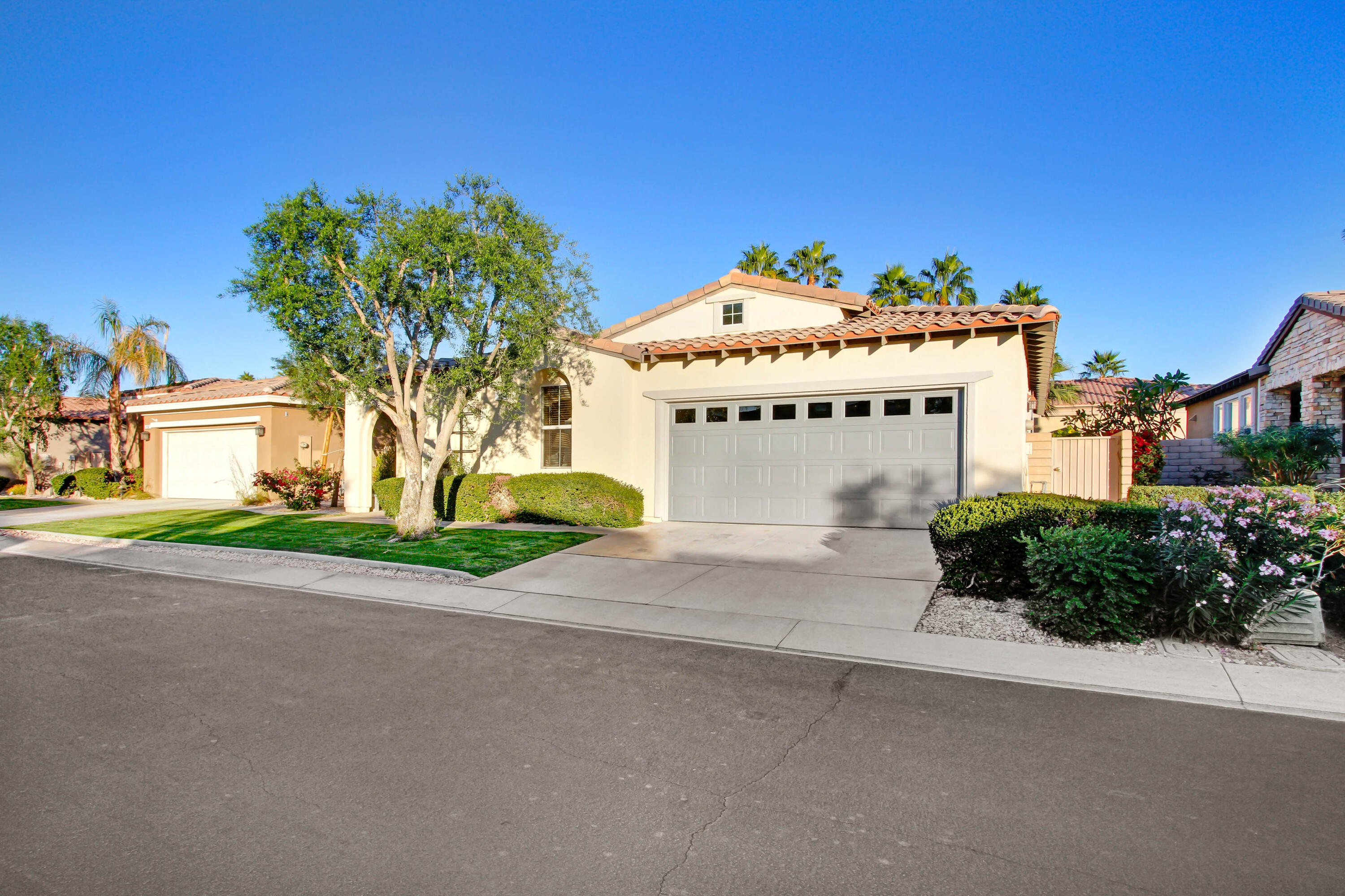 18 Shoreline Drive Rancho Mirage, CA 92270 - Photo 2 of 38 _MG_0007