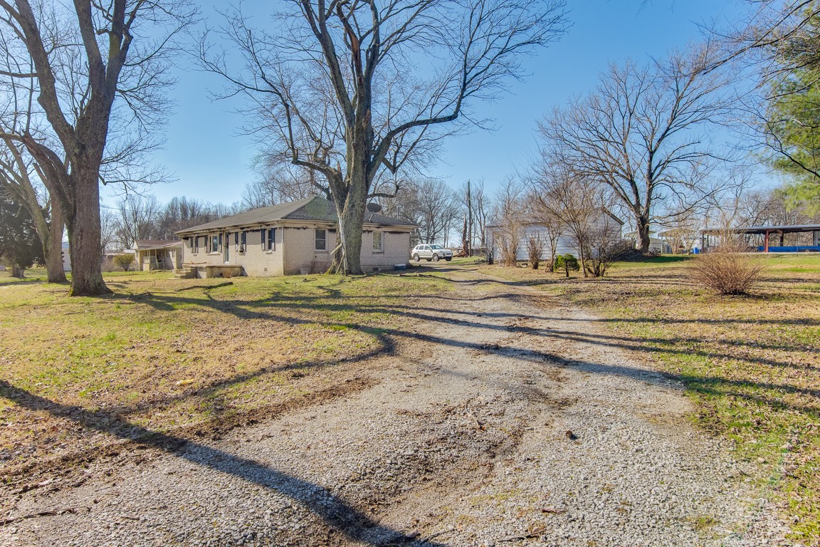 5799 Thick Road Chapel Hill, TN 37034 - Photo 3 of 10 Gallery Image 3
