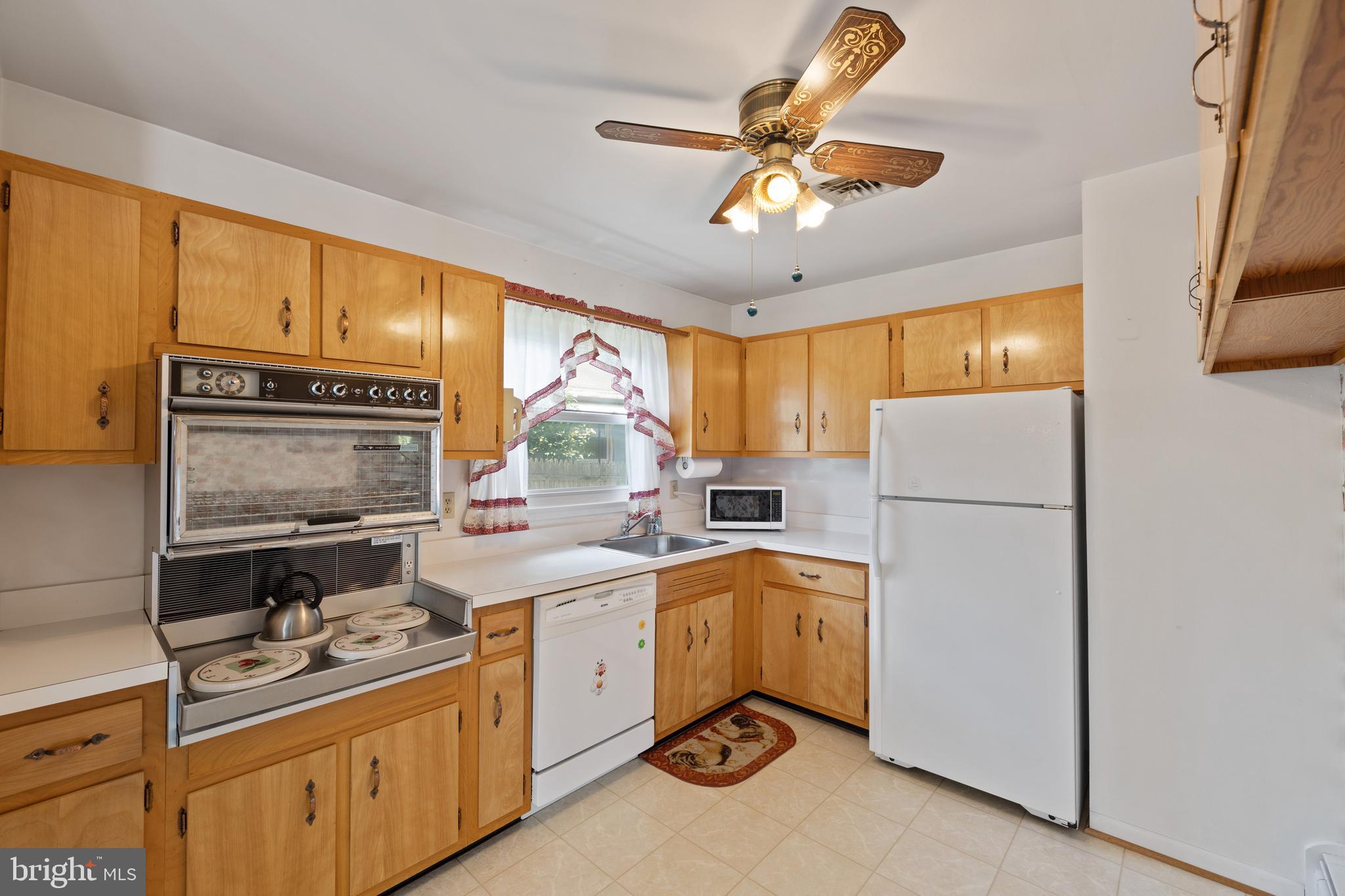 110 Spring Street Gaithersburg, MD 20877 - Photo 8 of 32 Gallery Image 8