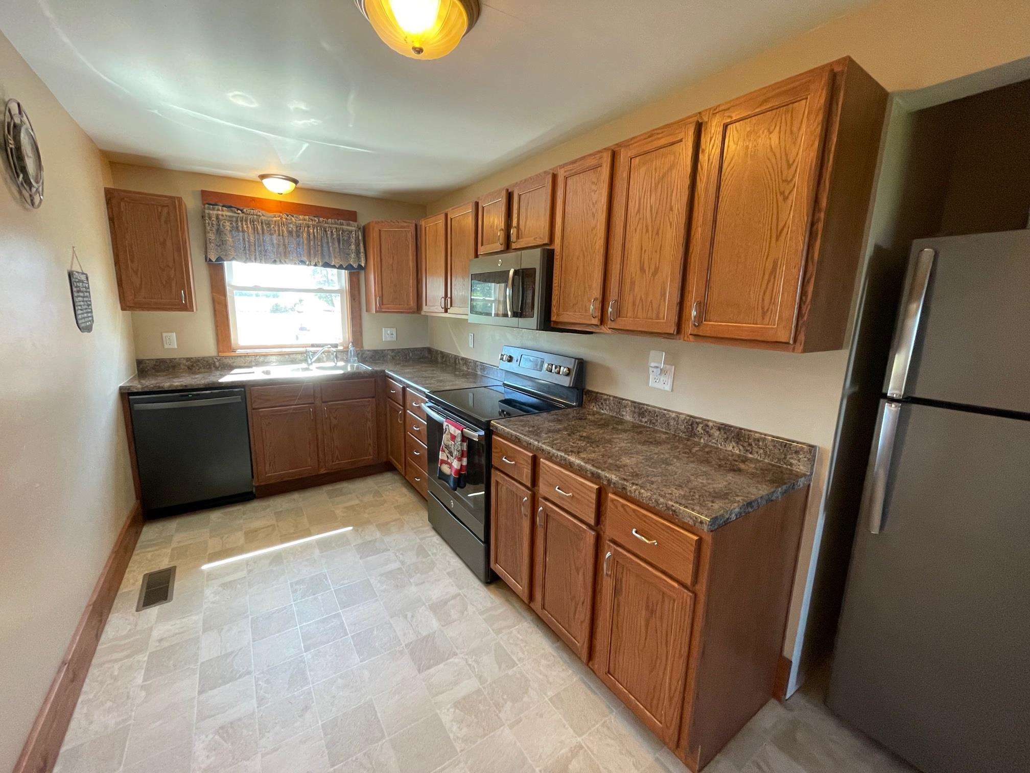 5225 East Station Road Roanoke, IN 46783 - Photo 13 of 28 Gallery Image 13