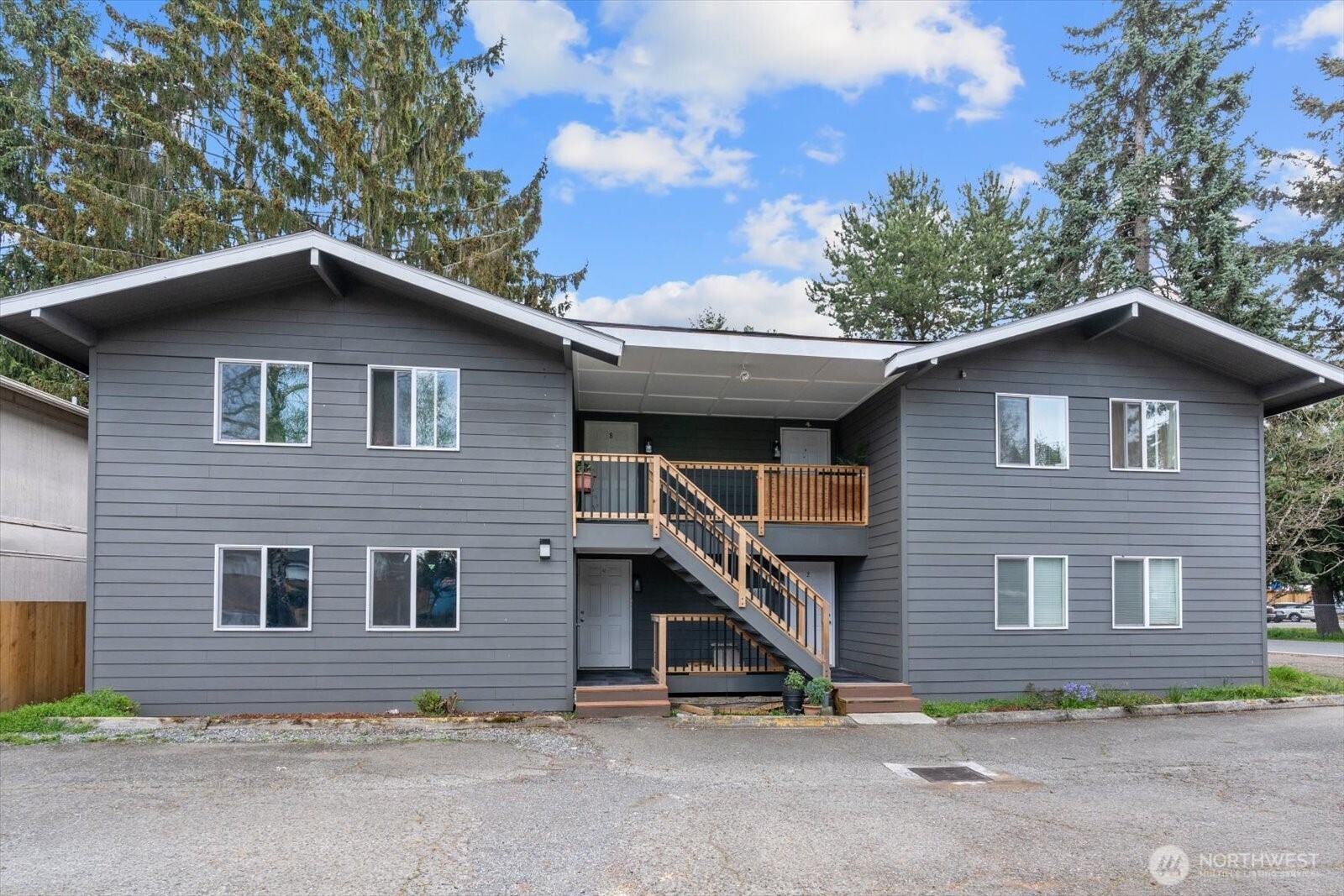10443 17th Avenue Southwest Seattle, WA 98146 - Photo 1 of 40