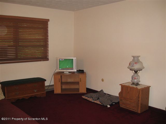 555 Cortez Road Lake Ariel, PA 18436 - Photo 16 of 25 Gallery Image 16