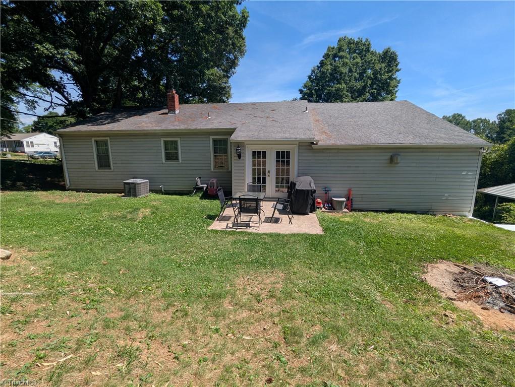 4221 Eck Road Jonesville, NC 28642 - Photo 4 of 31