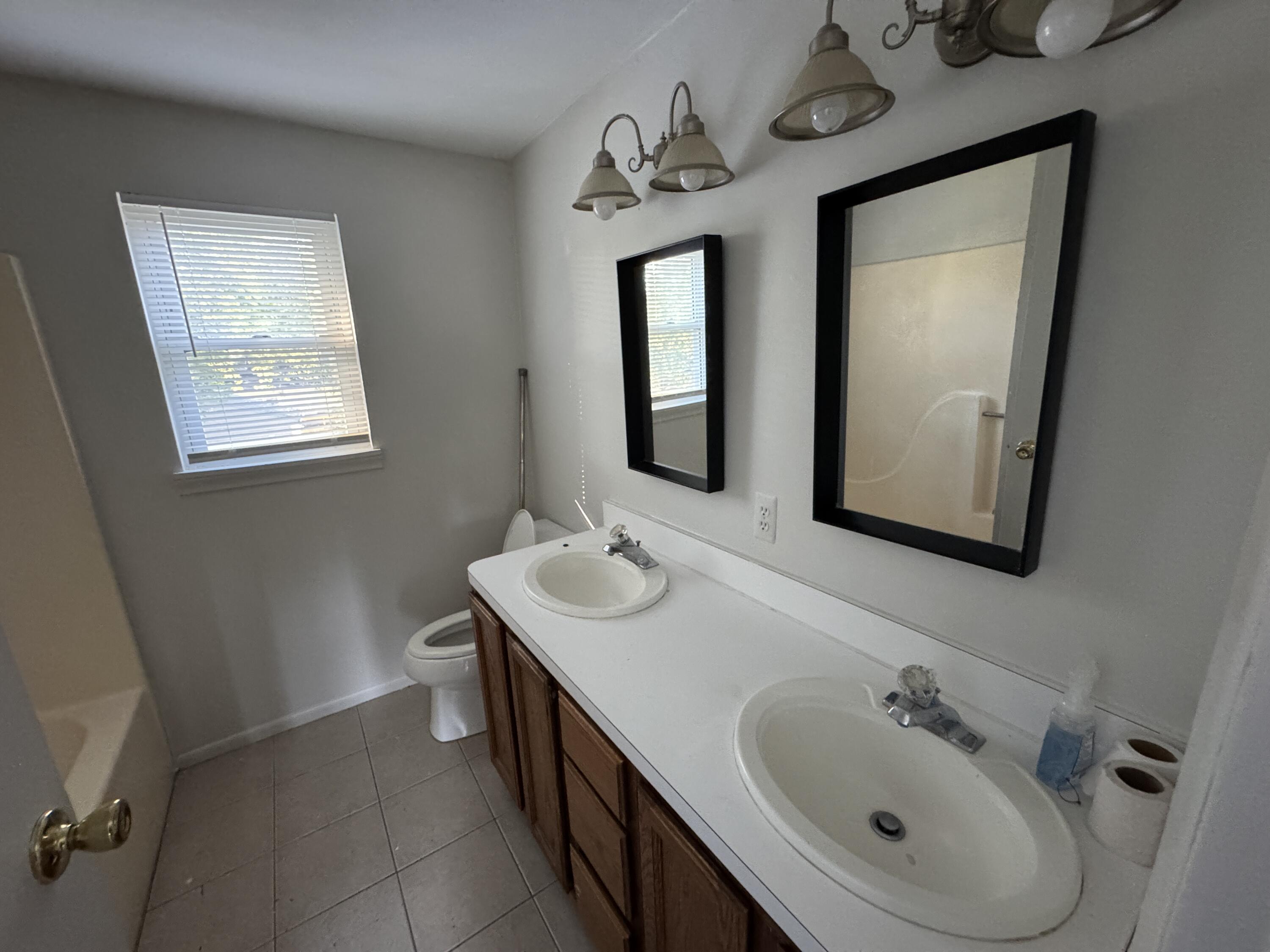 253 Massoit Street Clawson, MI 48017 - Photo 9 of 10 08