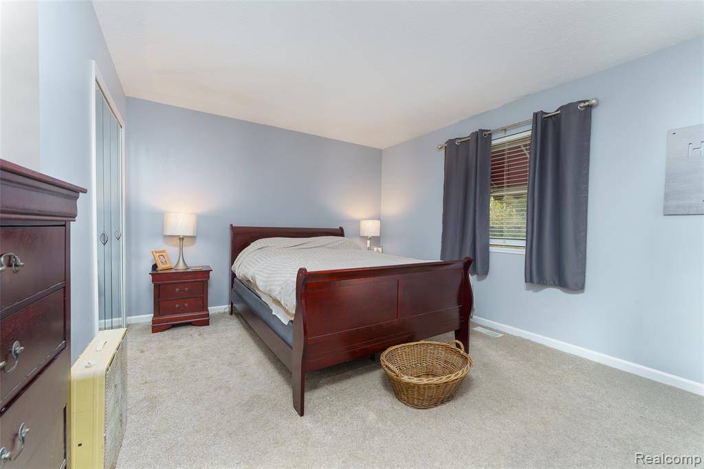 680 South Hacker Road Brighton, MI 48114 - Photo 11 of 32