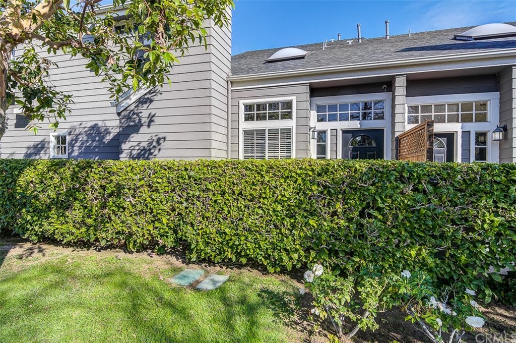 168 23rd Street, Unit D Costa Mesa, CA 92627 - Photo 3 of 41