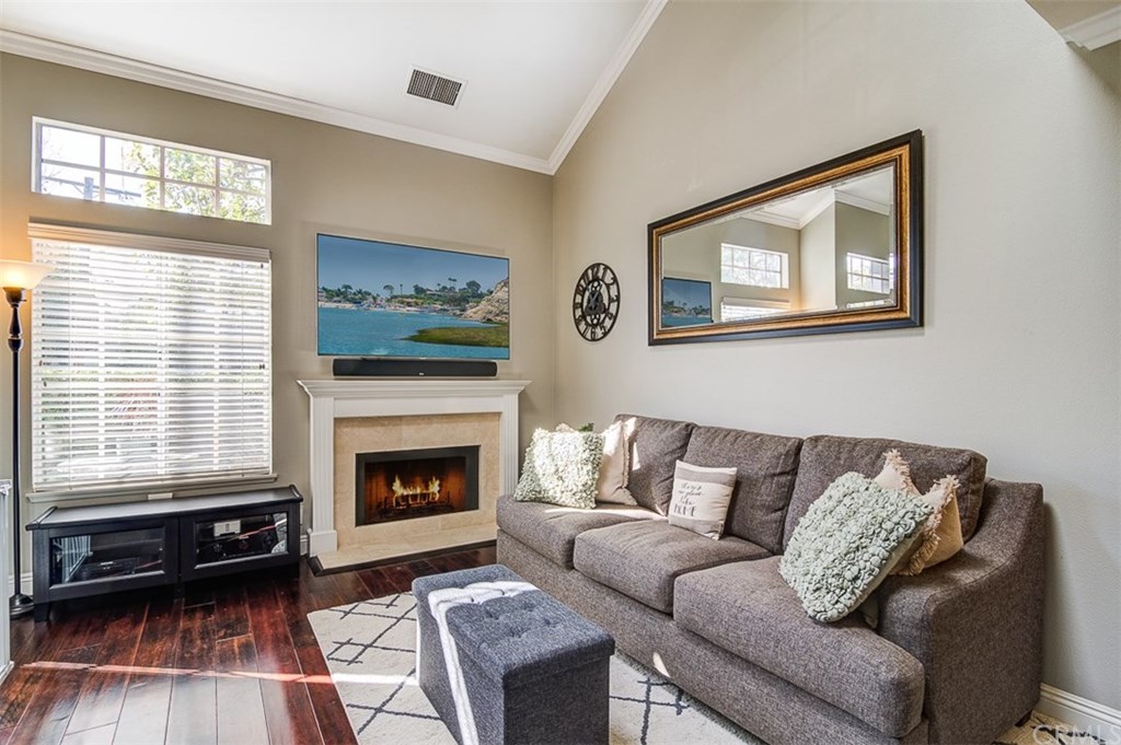 168 23rd Street, Unit D Costa Mesa, CA 92627 - Photo 6 of 41