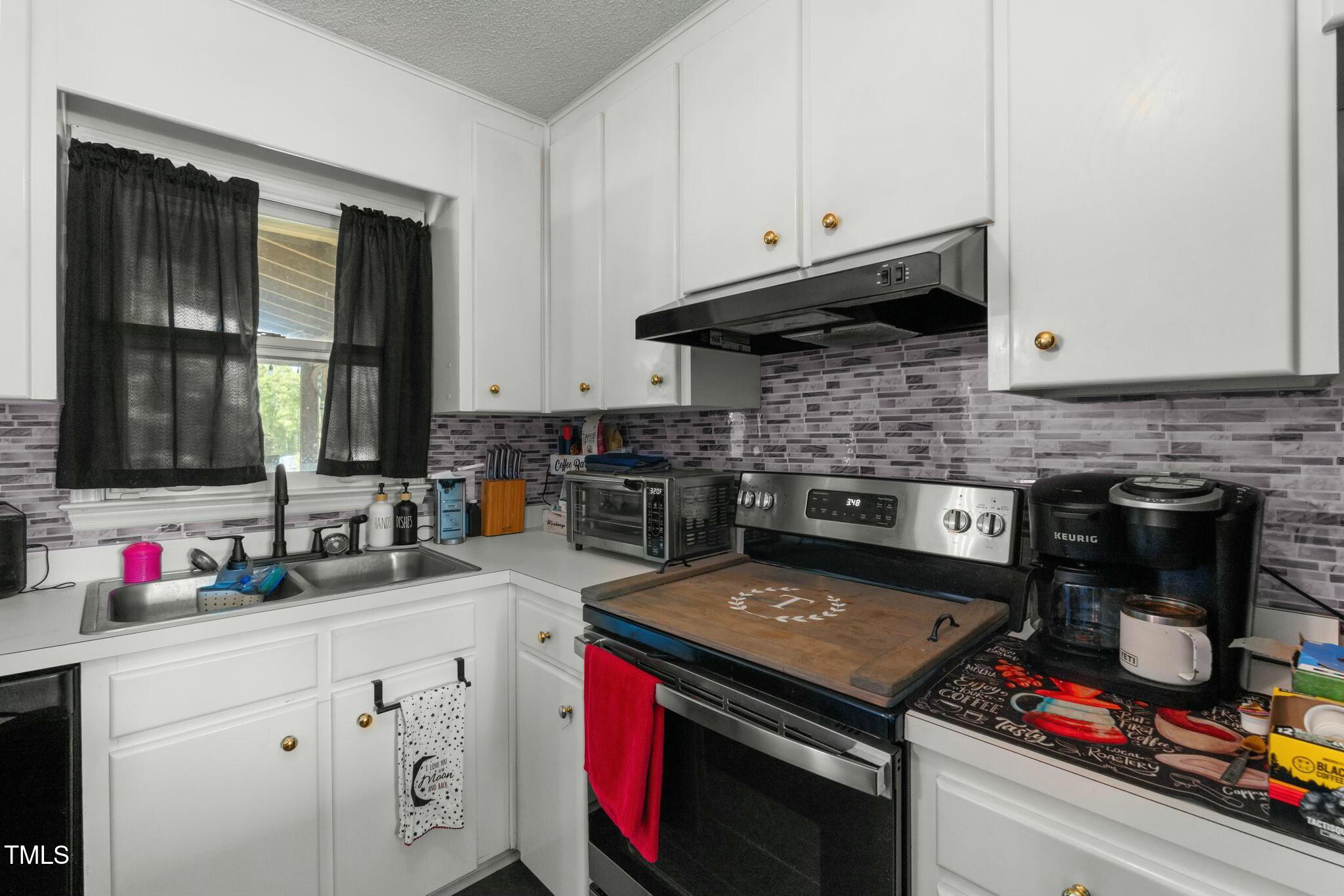 20 Sanders Road Benson, NC 27504 - Photo 22 of 45 tempImagesi2BCd