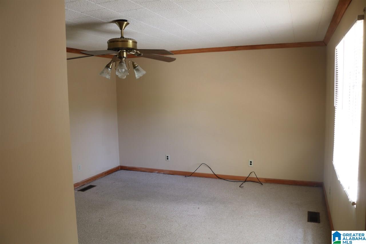 403 Wickstead Road Bessemer, AL 35023 - Photo 10 of 14