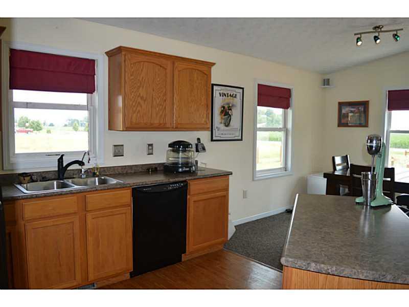 6550 North Hampton Road Springfield, OH 45502 - Photo 7 of 25