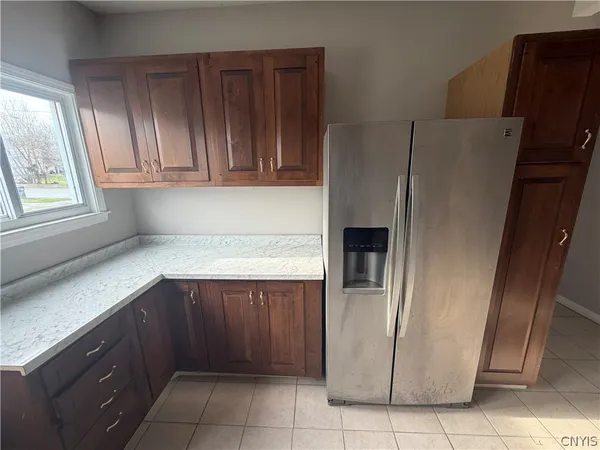 $1,800 | 214-1 Rowland Street, Syracuse, NY 13204