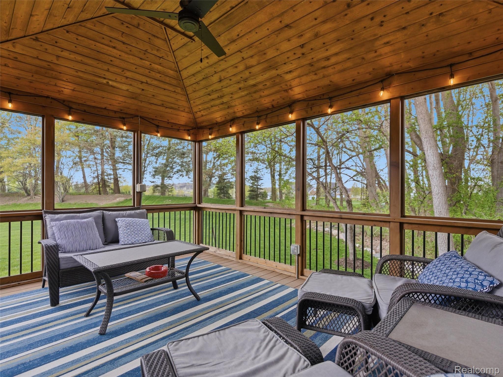 6910 Oakhurst Ridge Road Clarkston, MI 48348 - Photo 52 of 59 64-DSC03000.jpg