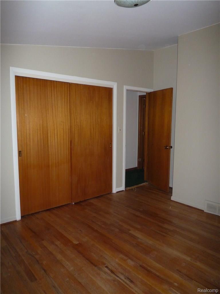 32495 Wing Lake Road Franklin, MI 48025 - Photo 19 of 30 13 Bedroom.jpg