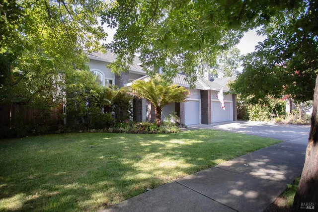 $1,459,500 | 4604 Parktrail Court, Santa Rosa, CA 95405