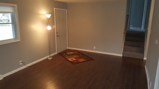 9 Woodcliff Road Montgomery, IL 60538 - Photo 3 of 15 Gallery Image 3