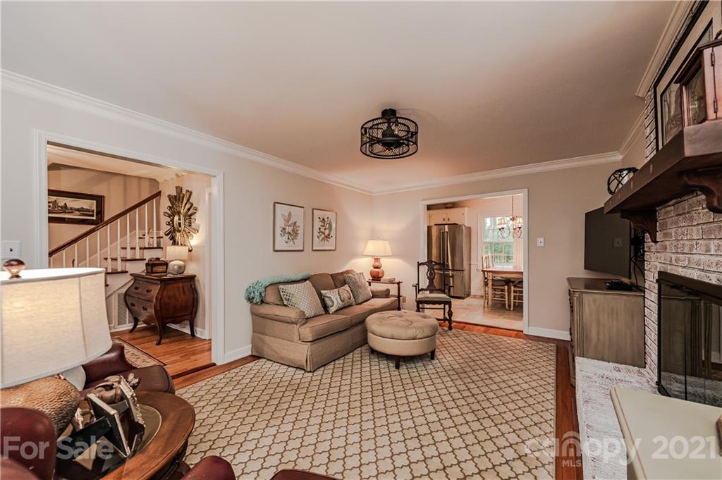 3615 Round Oak Road Charlotte, NC 28210 - Photo 13 of 41 Gallery Image 13