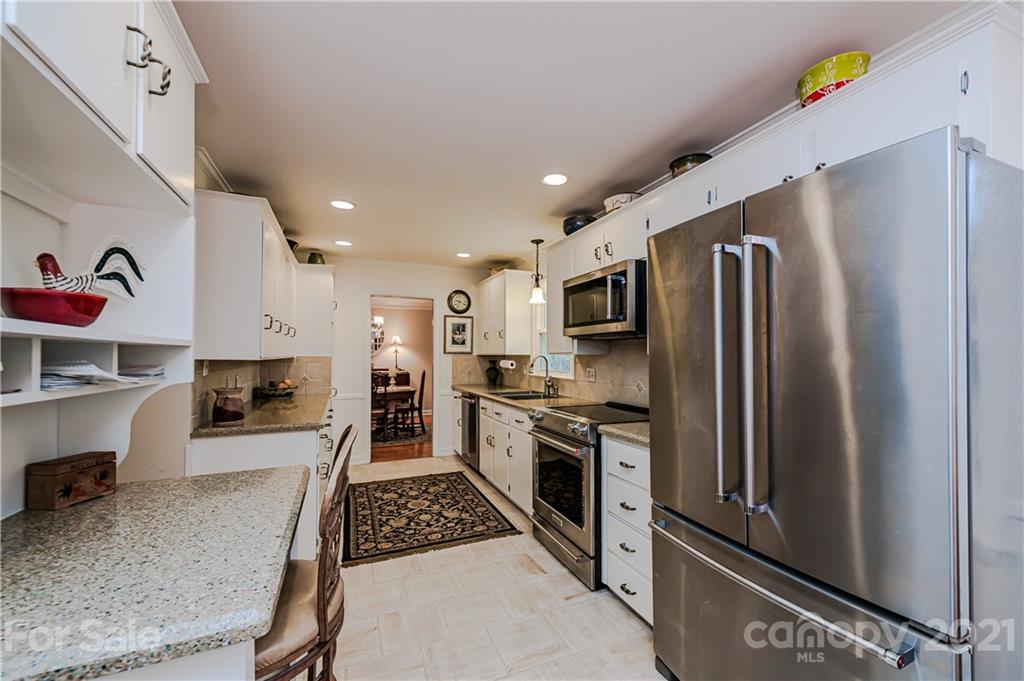 3615 Round Oak Road Charlotte, NC 28210 - Photo 16 of 41 Gallery Image 16