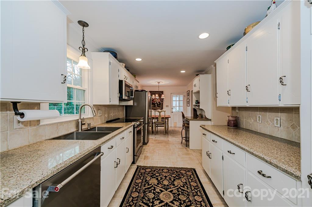 3615 Round Oak Road Charlotte, NC 28210 - Photo 19 of 41 Gallery Image 19