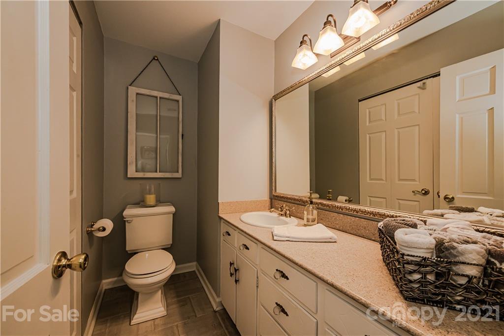 3615 Round Oak Road Charlotte, NC 28210 - Photo 24 of 41 Gallery Image 24