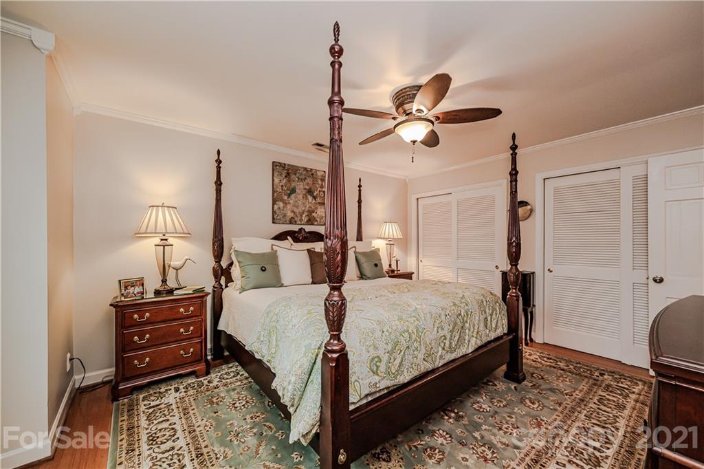 3615 Round Oak Road Charlotte, NC 28210 - Photo 28 of 41 Gallery Image 28