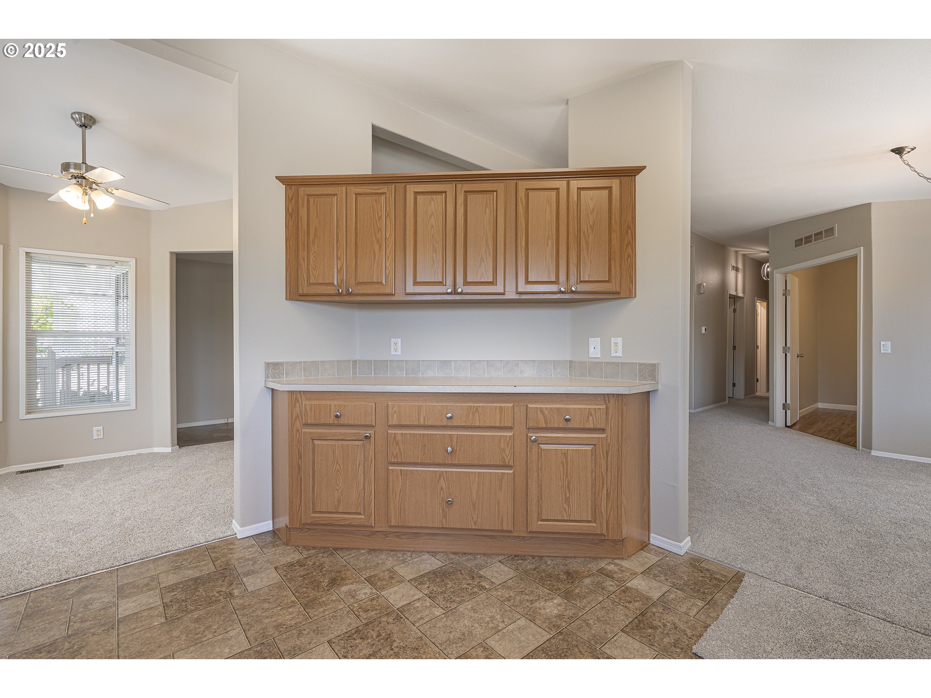 1630 Wallace Road Northwest, Unit 9 Salem, OR 97304 - Photo 9 of 31 Gallery Image 9