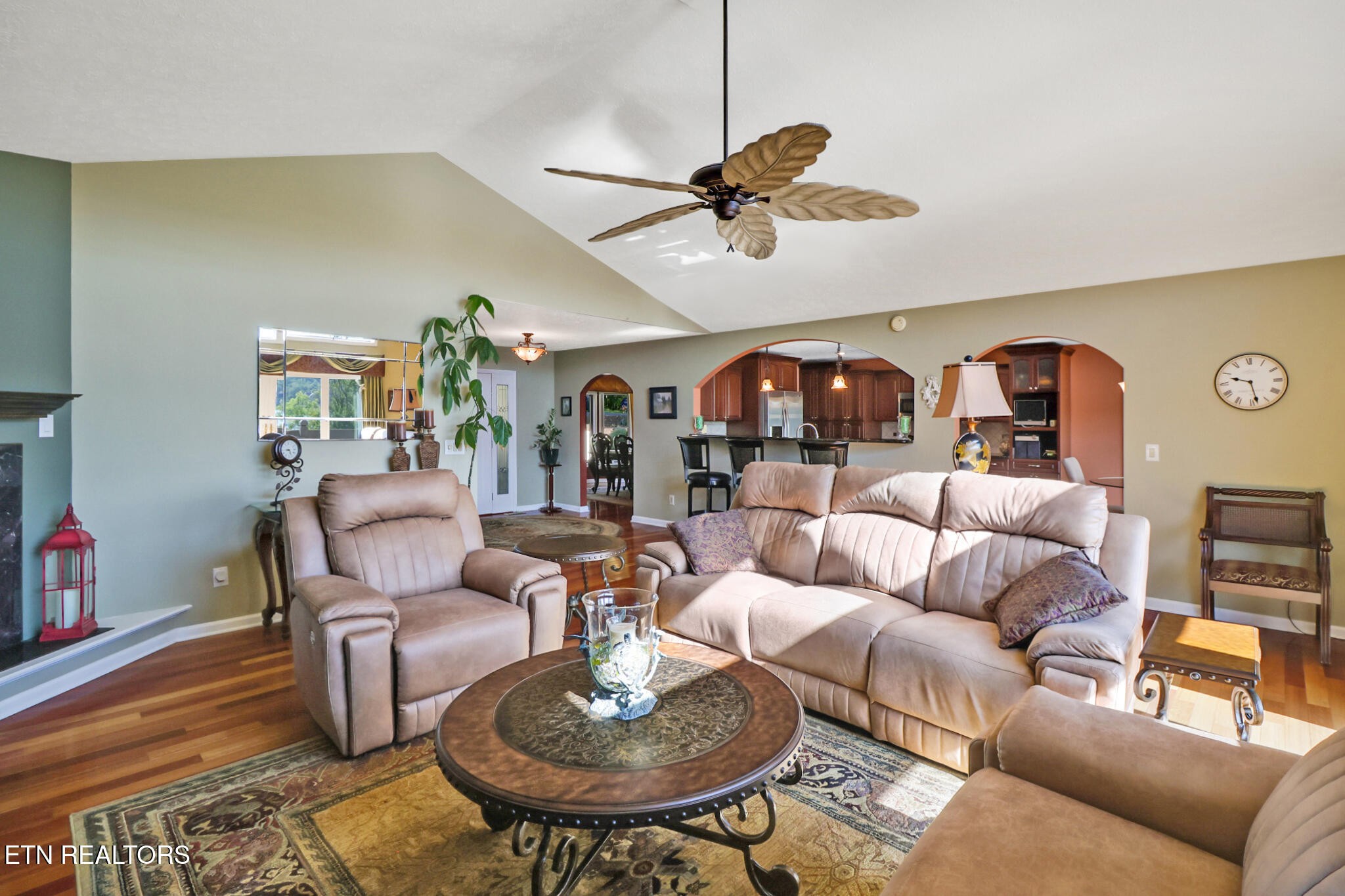 16 Victoria Way Crossville, TN 38558 - Photo 14 of 60 a living room with furniture kitchen view and a window