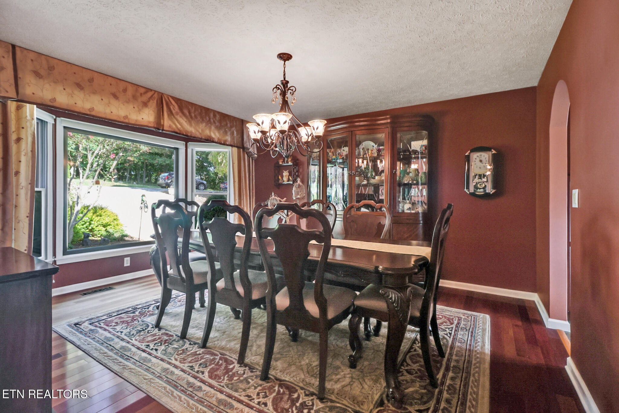 16 Victoria Way Crossville, TN 38558 - Photo 20 of 60 a view of a dining room with furniture window and wooden floor