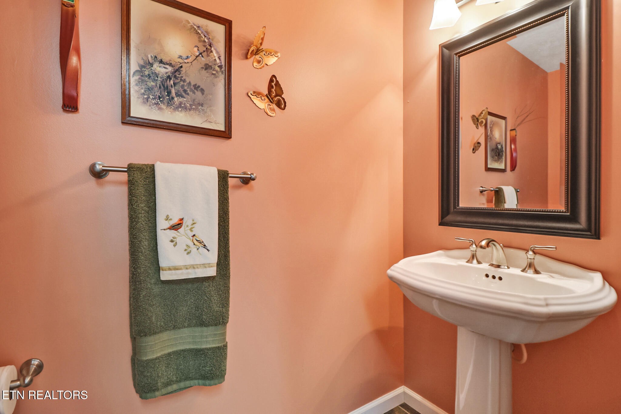 16 Victoria Way Crossville, TN 38558 - Photo 34 of 60 a bathroom with a sink and a mirror