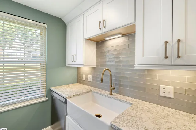 $299,500 | 925 Cleveland Street, Unit 57, Greenville, SC 29601