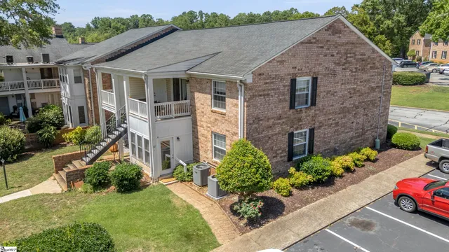 $299,500 | 925 Cleveland Street, Unit 57, Greenville, SC 29601