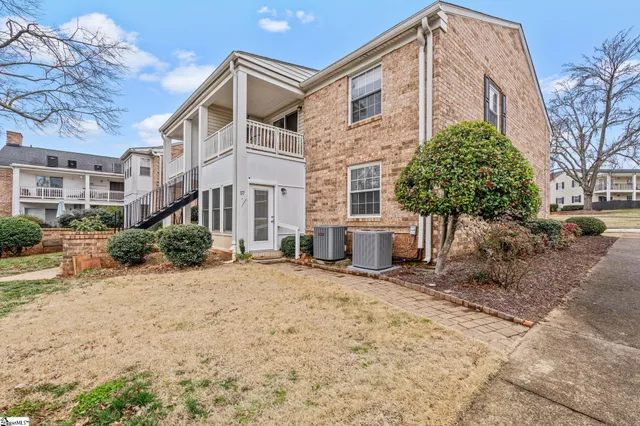 $285,000 | 925 Cleveland Street, Unit 57, Greenville, SC 29601