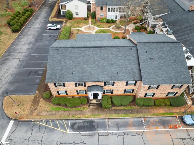 $285,000 | 925 Cleveland Street, Unit 57, Greenville, SC 29601