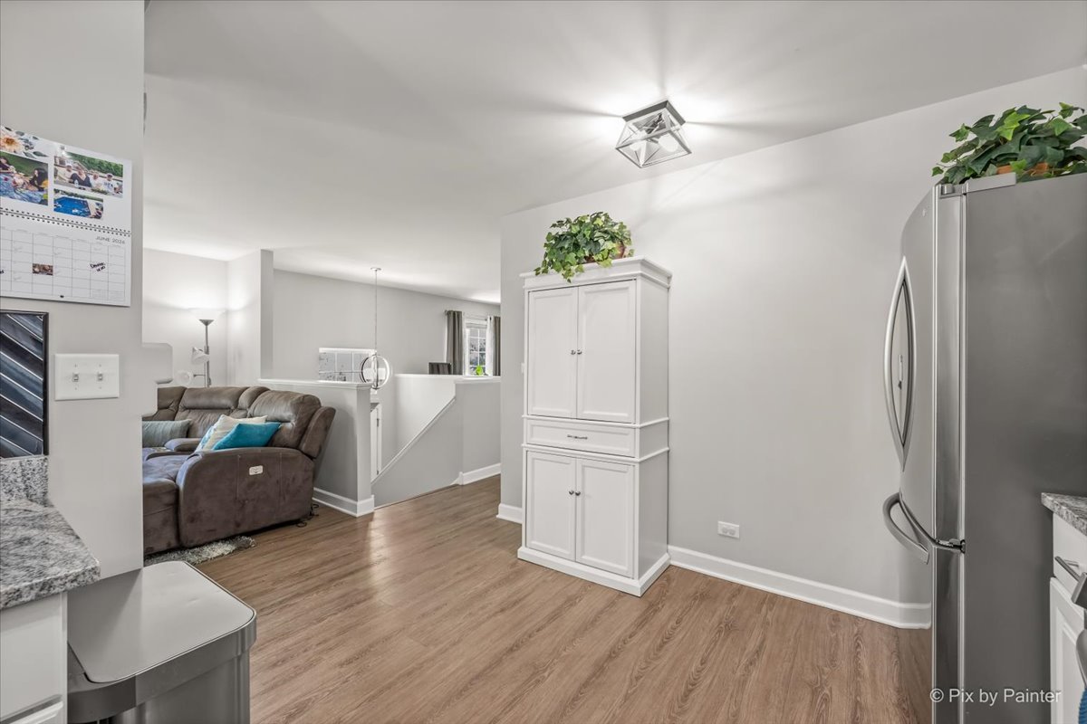 2433 Daybreak Court, Unit 2433 Elgin, IL 60123 - Photo 10 of 37