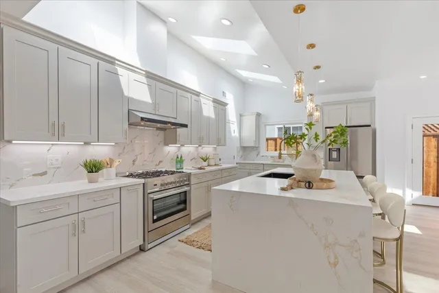 $1,798,995 | 2552 Castleton Drive, San Jose, CA 95148