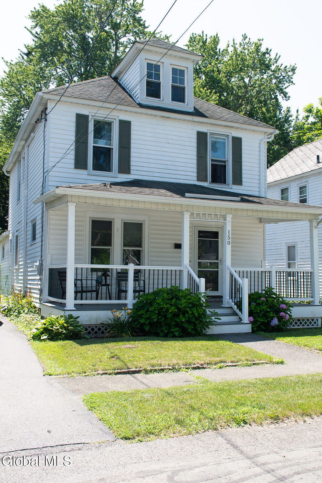 150 Clayton Road Schenectady, NY 12304 - Photo 1 of 22 DSC_8260