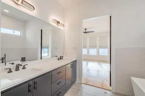 $430,000 | 510 Avenue L, Dallas, TX 75203