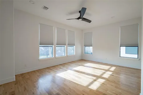 $430,000 | 510 Avenue L, Dallas, TX 75203