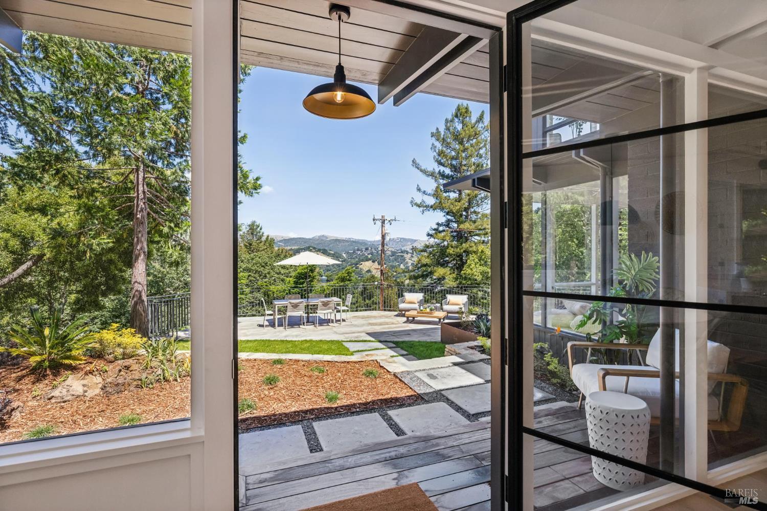 485 Scenic Road Fairfax, CA 94930 - Photo 12 of 75