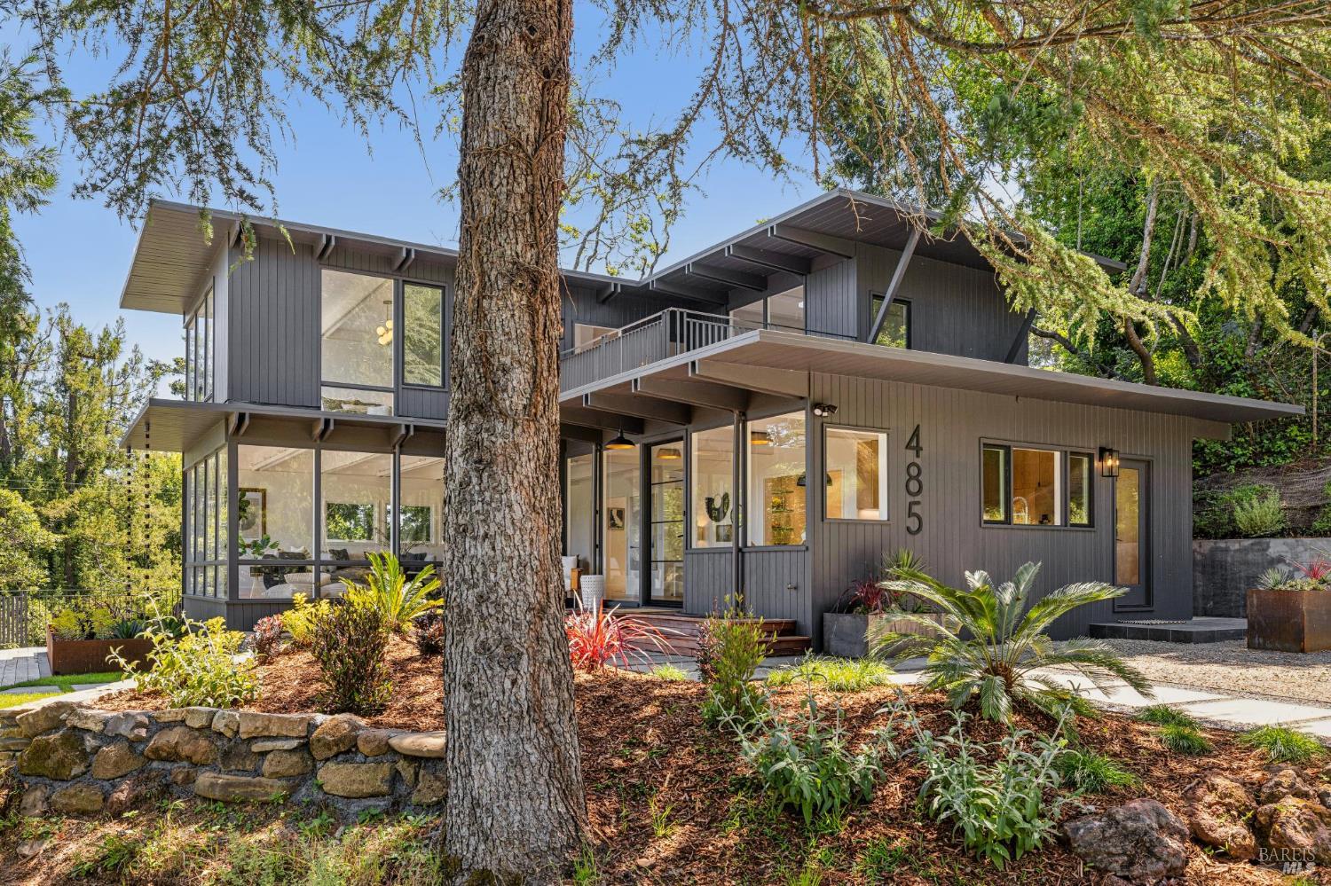 485 Scenic Road Fairfax, CA 94930 - Photo 7 of 75