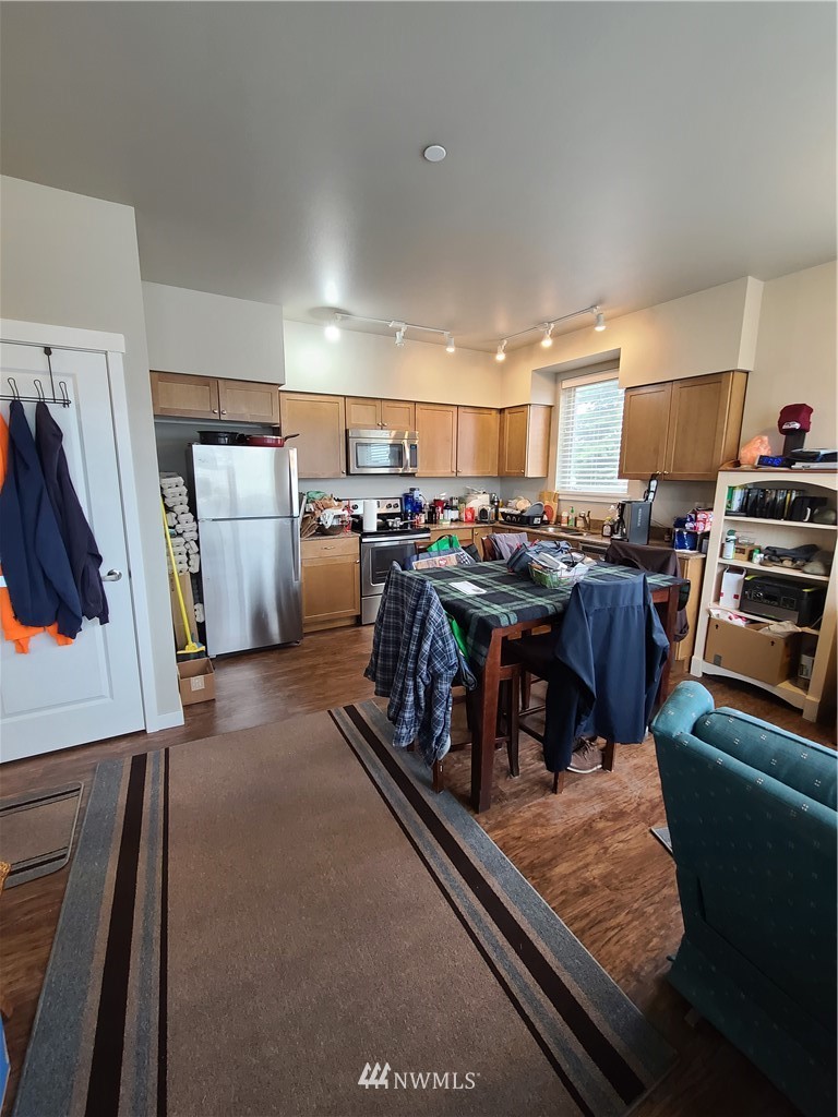8844 Depot Road, Unit 212 Lynden, WA 98264 - Photo 8 of 17 Gallery Image 8