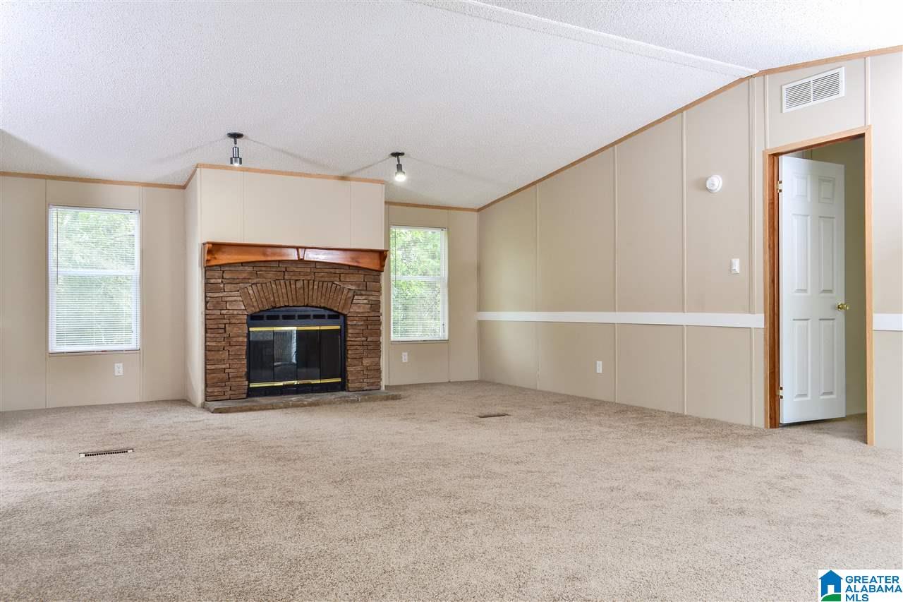 344 Boren Road Warrior, AL 35180 - Photo 4 of 23