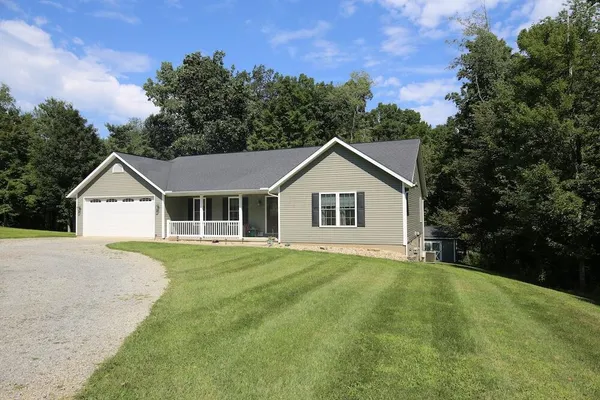 $400,000 | 561 Glenmonte Drive, Howard, OH 43028