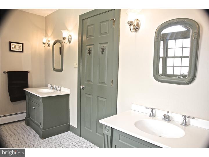 150 Grubb Road Pottstown, PA 19465 - Photo 17 of 25 Master Bathroom
