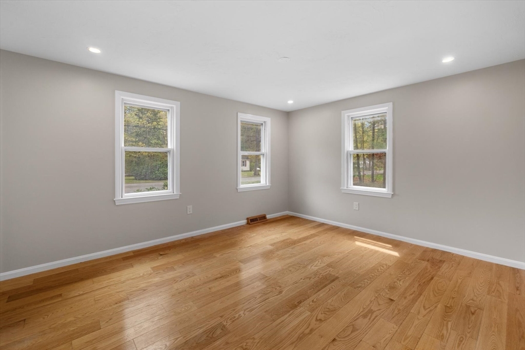 76 Woodridge Road Duxbury, MA 02332 - Photo 25 of 42