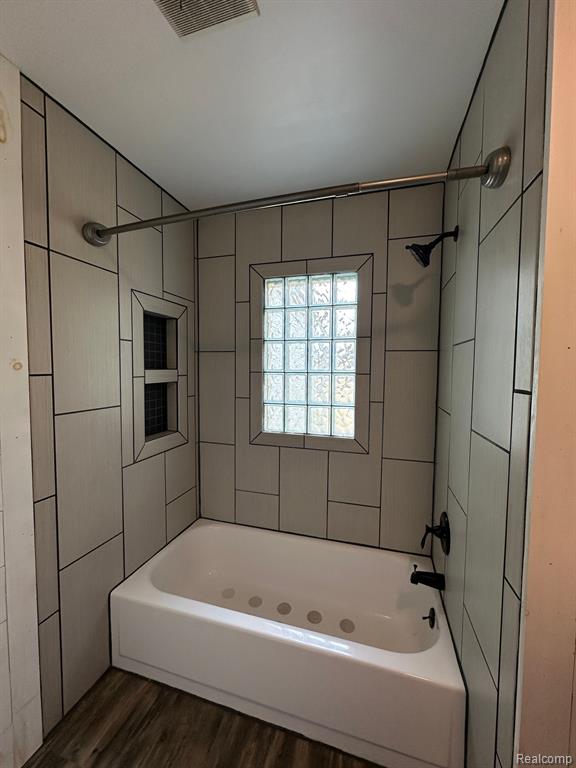 6430 Bishop Road Lansing, MI 48911 - Photo 13 of 19 Gallery Image 13