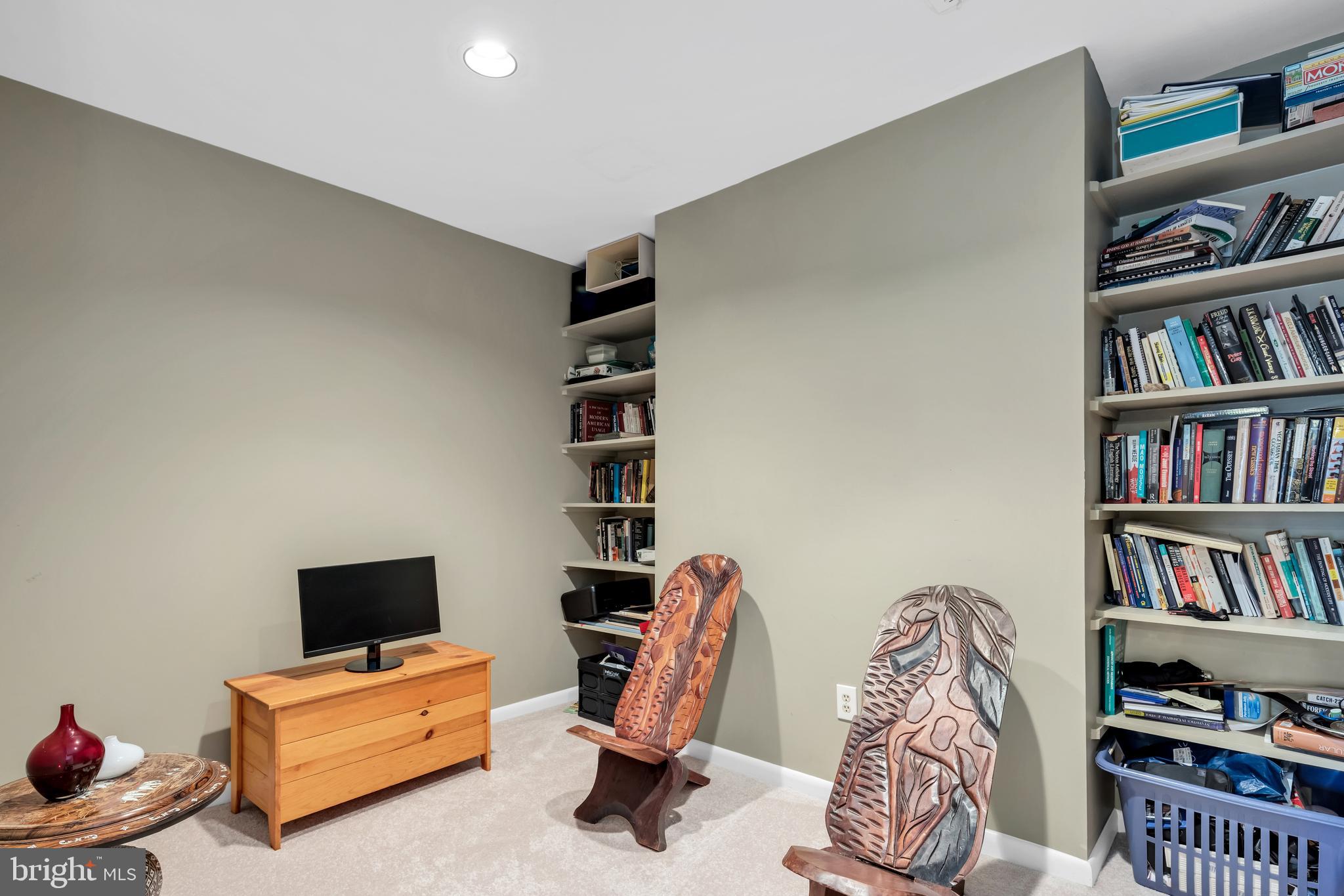 2054 Swans Neck Way Reston, VA 20191 - Photo 24 of 33