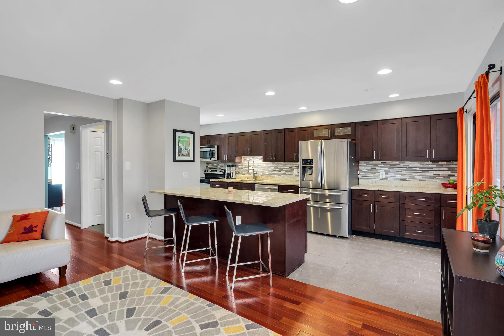 2054 Swans Neck Way Reston, VA 20191 - Photo 5 of 33