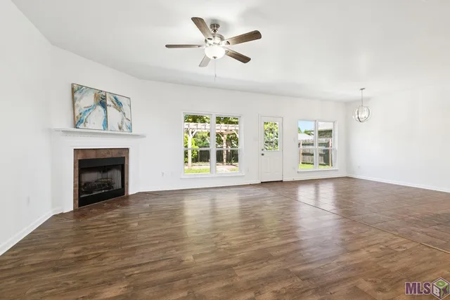 $240,000 | 5191 Hemingway Drive, Darrow, LA 70725