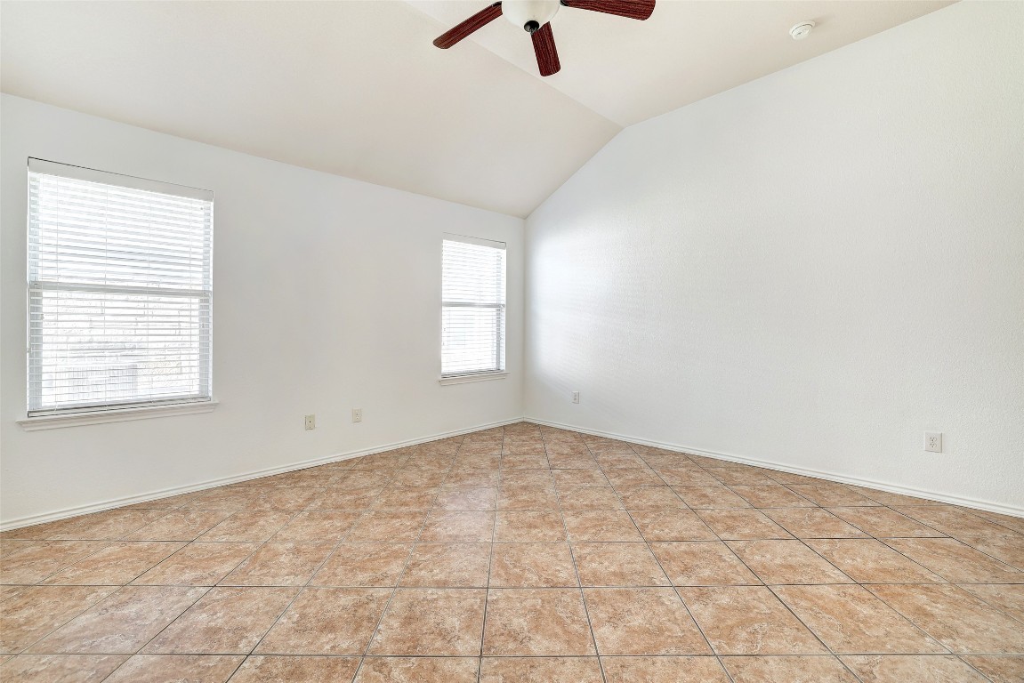 1517 Rainbow Parke Drive Round Rock, TX 78665 - Photo 23 of 38 an empty room with windows