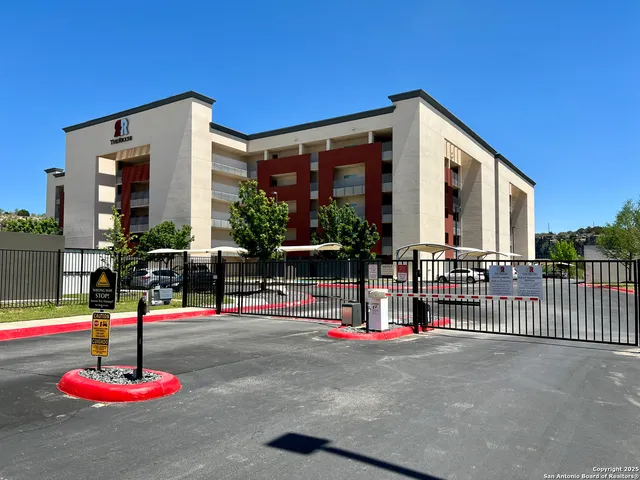 $399,000 | 17902 La Cantera Parkway, Unit 504, San Antonio, TX 78257